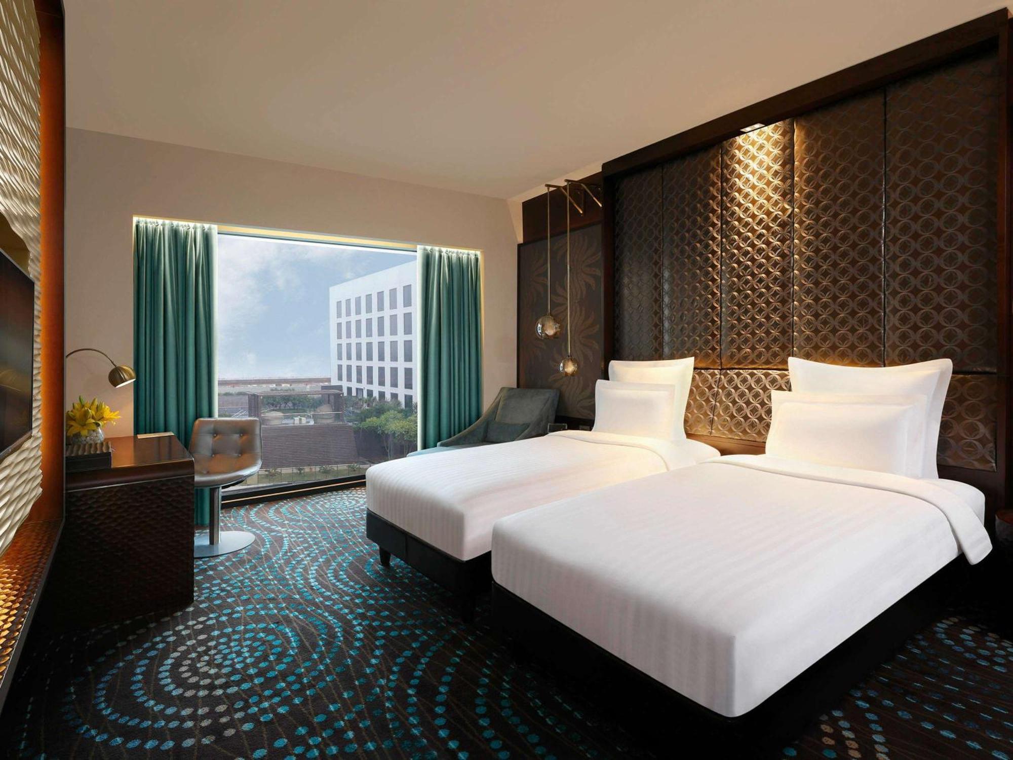 Pullman New Delhi Aerocity An Accor Hotels Brand Exterior photo